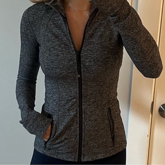 Lululemon define jacket in heather grey - Picture 4 of 8